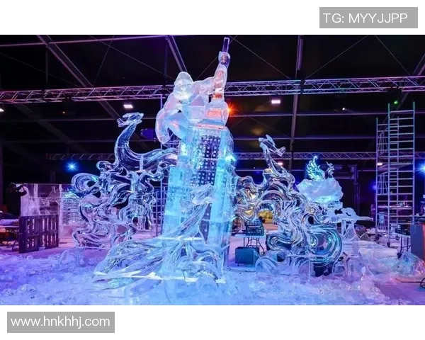 冰雕足球艺术盛宴展现冬季运动的魅力与创意